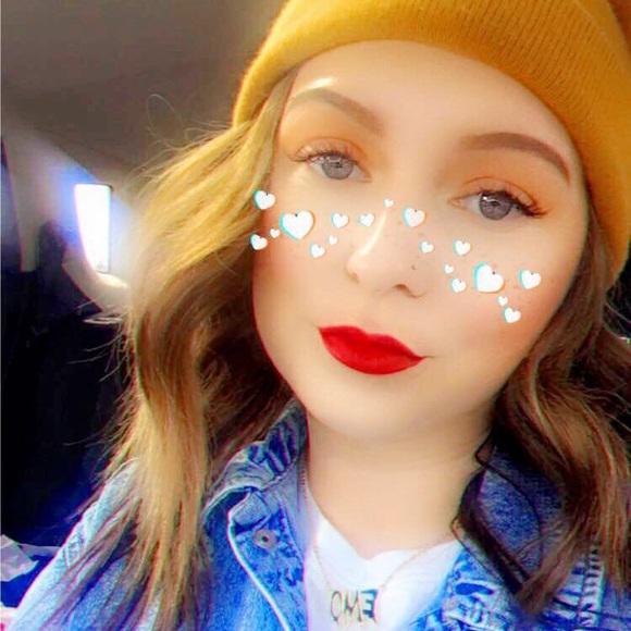 Meet your Posher, Stevie - Picture 2 of 4